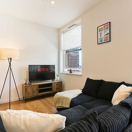 Modern 2-Bed Apartment, Free Parking, City Centre, Netflix & Pet Friendly - Hosted By Stay Host Save Sheffield Dış mekan fotoğraf