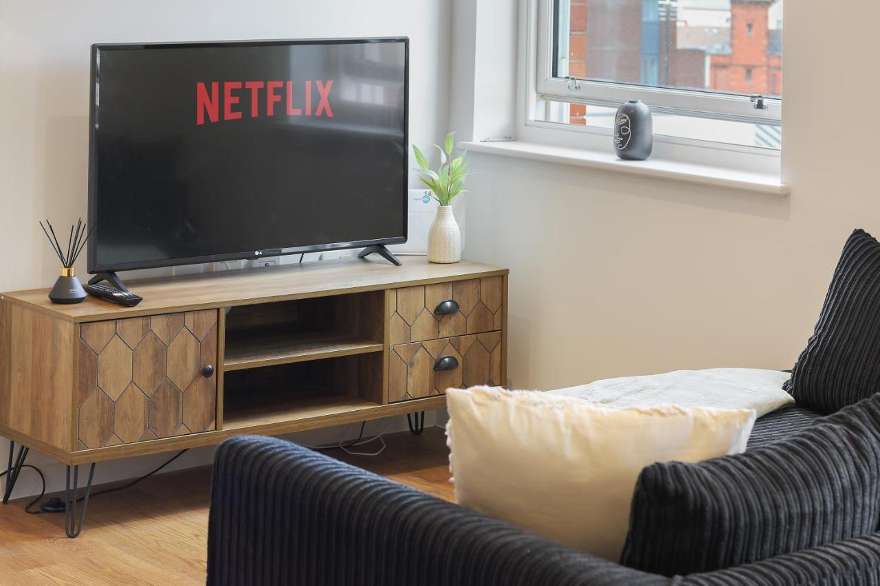 Modern 2-Bed Apartment, Free Parking, City Centre, Netflix & Pet Friendly - Hosted By Stay Host Save Sheffield Dış mekan fotoğraf