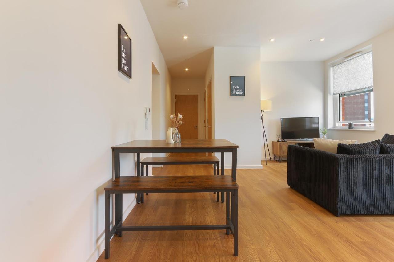 Modern 2-Bed Apartment, Free Parking, City Centre, Netflix & Pet Friendly - Hosted By Stay Host Save Sheffield Dış mekan fotoğraf
